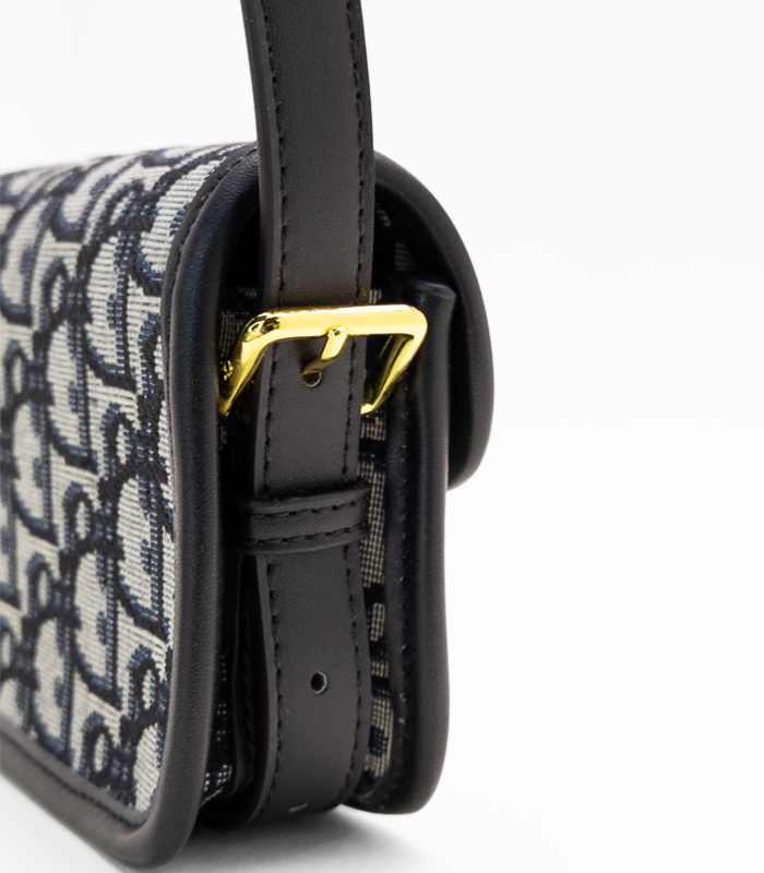 Dior_MiniBlue_MidBags_2