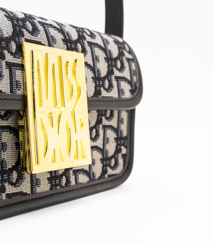 Dior_MiniBlue_MidBags_3