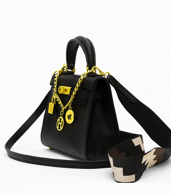 GUESS La Femme Black Bag (1)